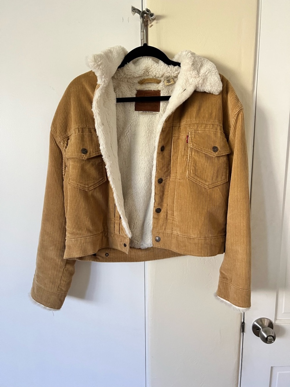 Levi's Women's Tan Cord Sherpa-Lined Jacket